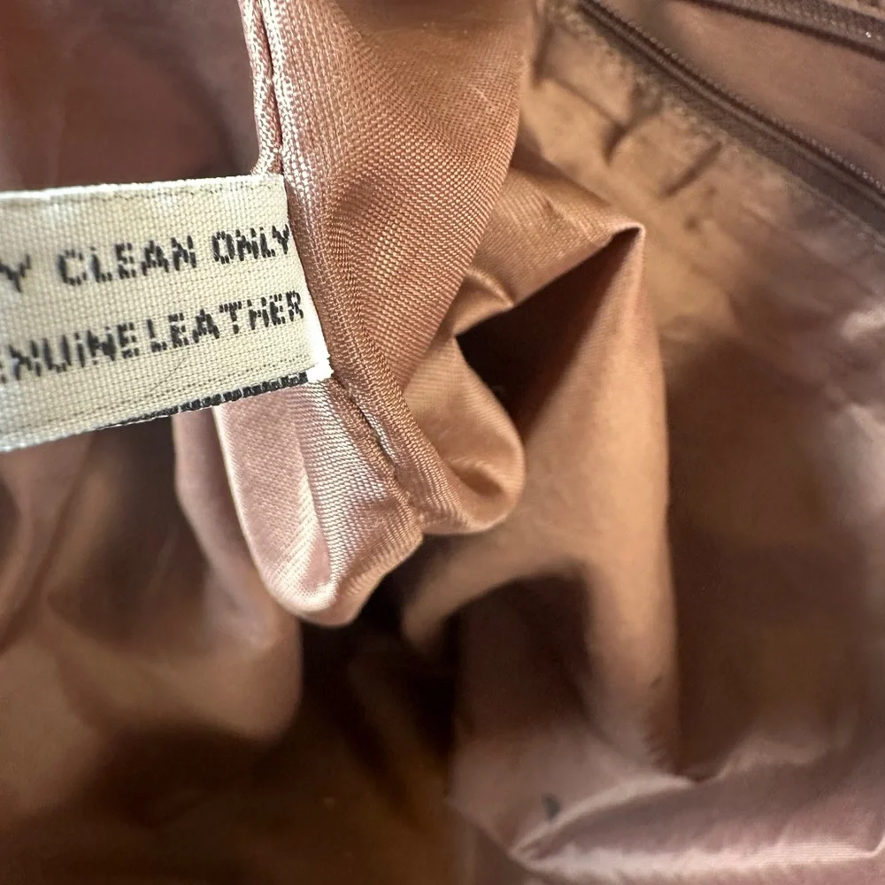 VINTAGE Geniune Leather Tote Bag Briefcase Carry On
